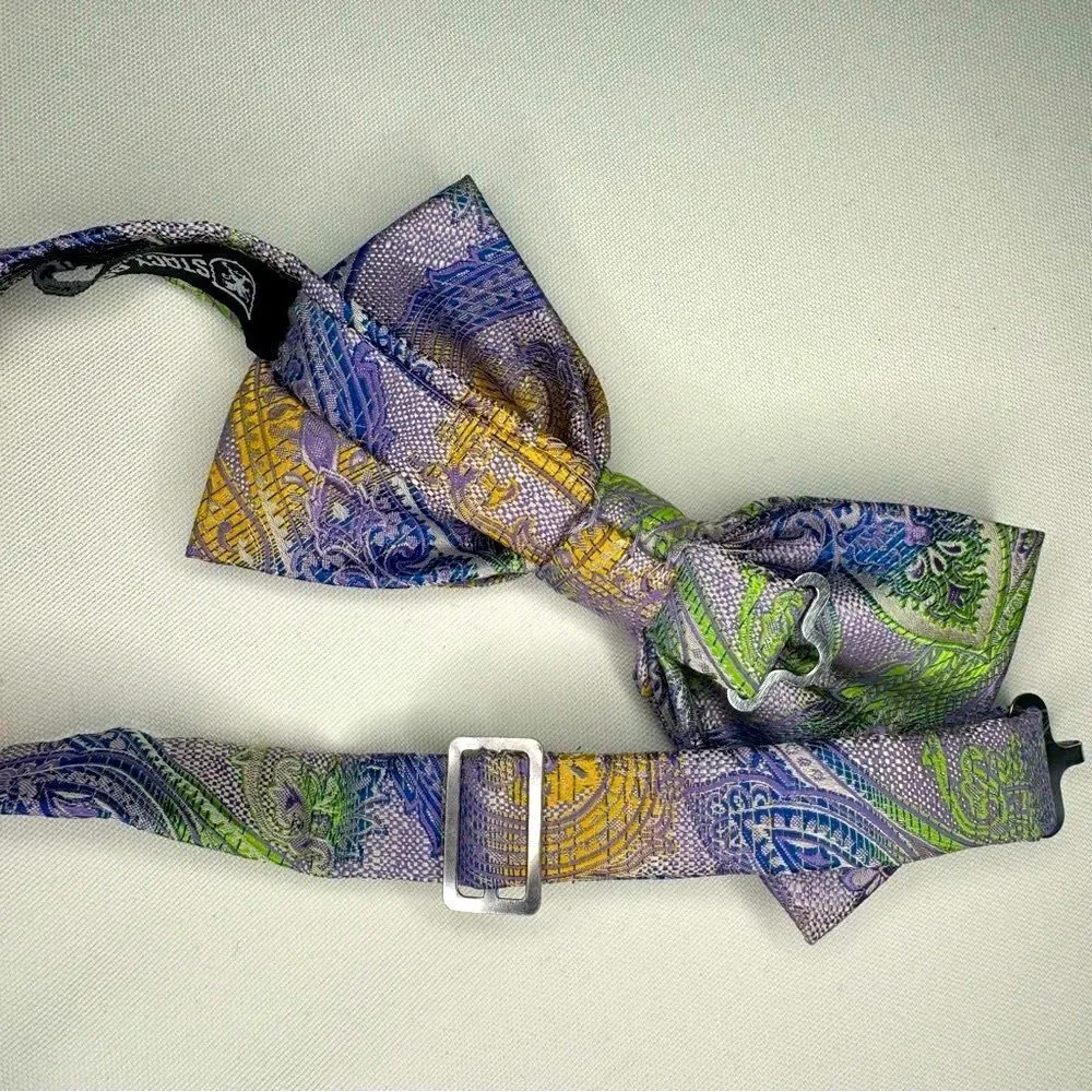 Stacy Adam's Paisley Print Bow Tie